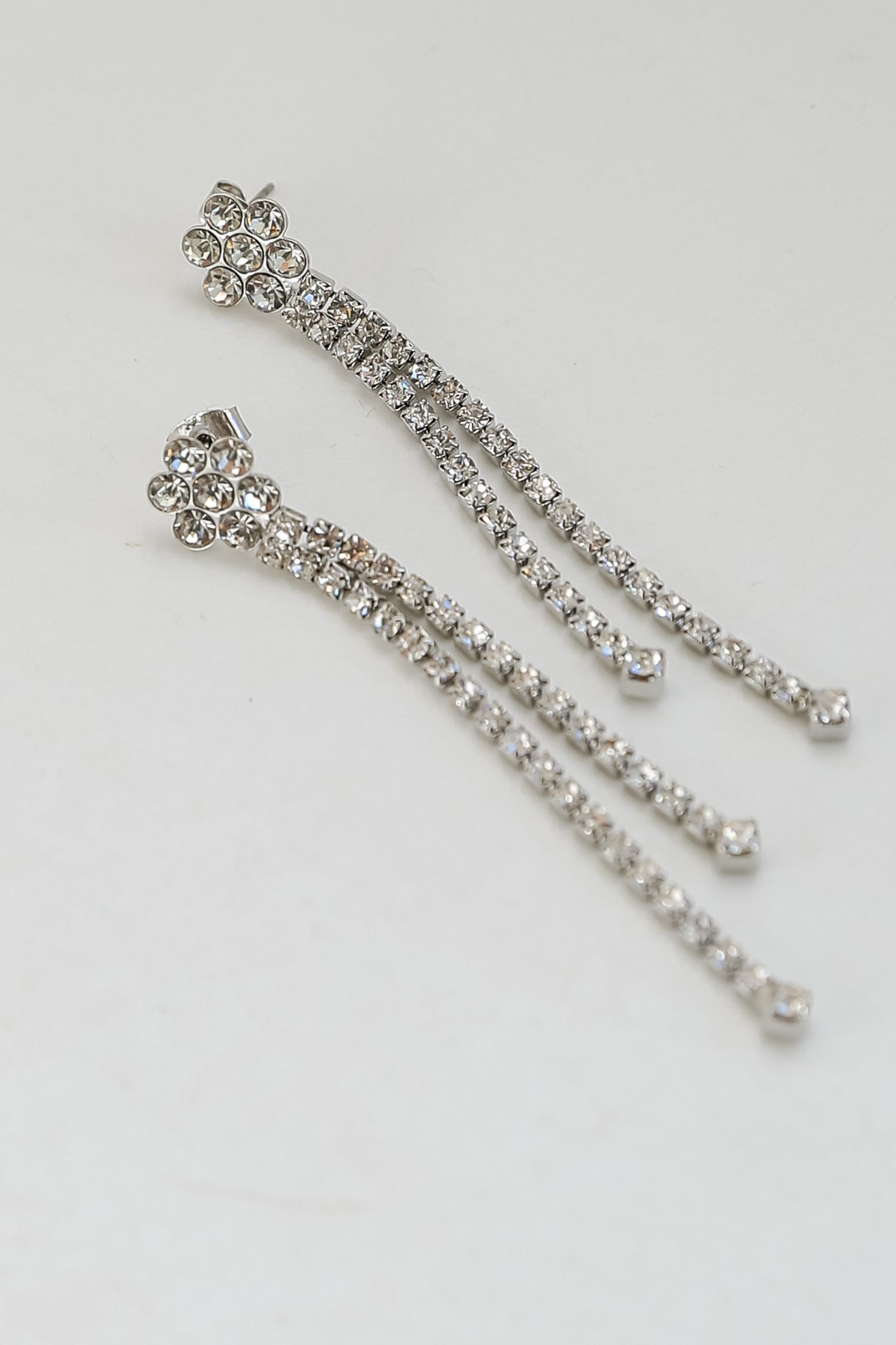shopdressup_rhinestone_statement_earrings-11_fd36ebdf-ed29-4244-839b-9bc86f6f032c.jpg
